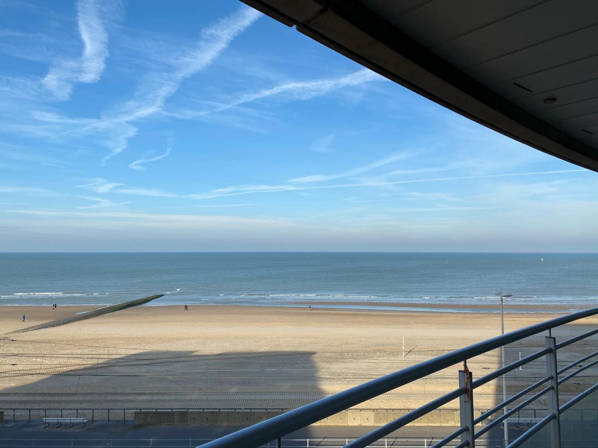 Vayamundo Oostende - Apartments ภายนอก รูปภาพ