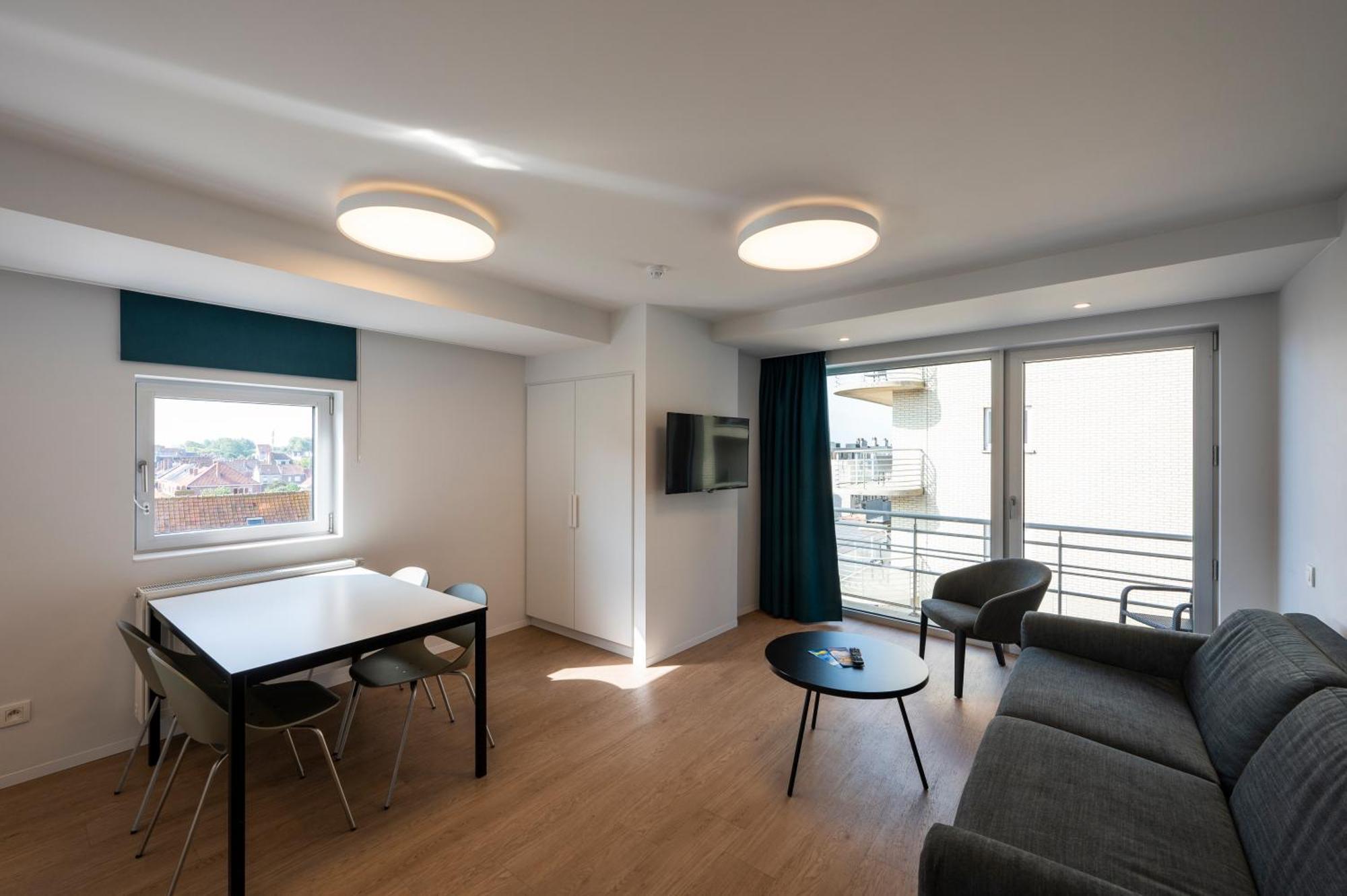 Vayamundo Oostende - Apartments ภายนอก รูปภาพ