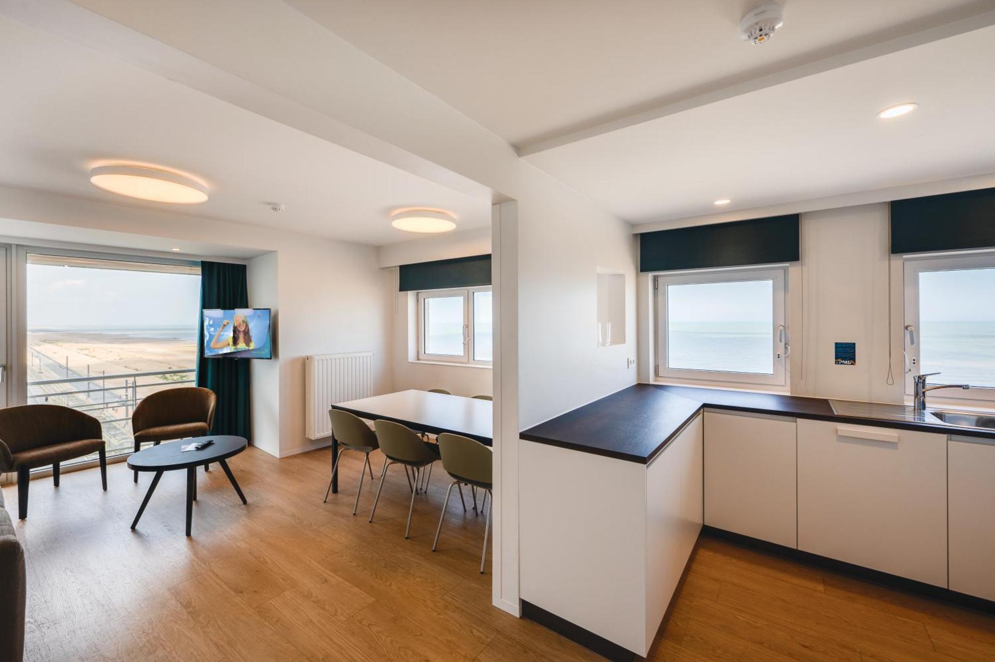 Vayamundo Oostende - Apartments ภายนอก รูปภาพ