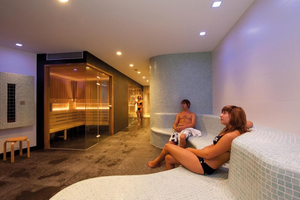 Vayamundo Oostende - Apartments ภายนอก รูปภาพ